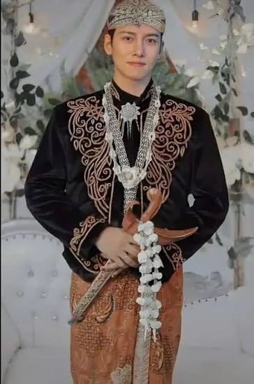 Groom